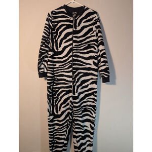 Women's Nick & Nora Zebra Print Footed Pajamas M Black White